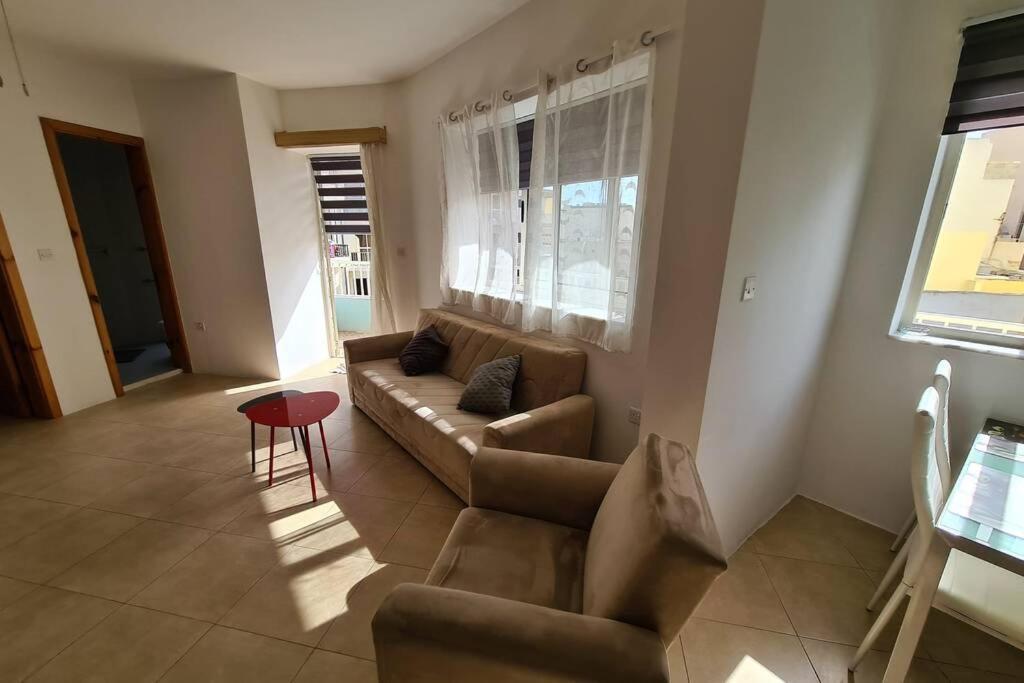 Bugibba Corner Apartment Stone Away From The Sea Bahía de San Pablo Exterior foto